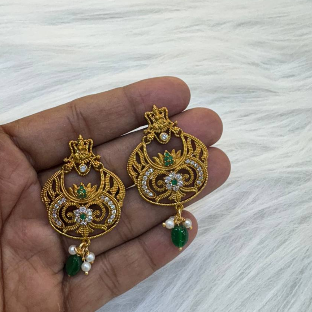 AH19 Earring