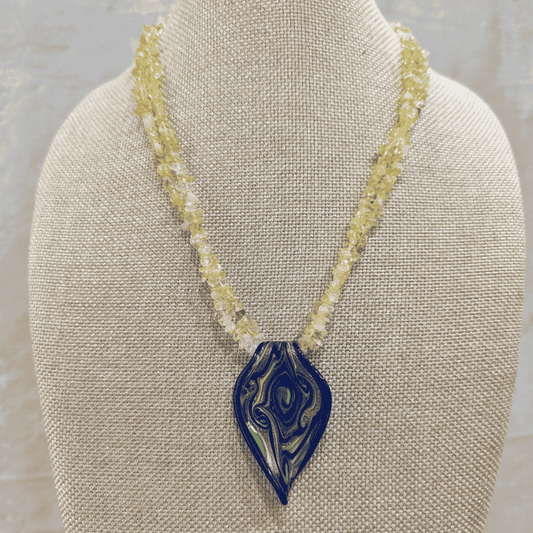 HM109 - Chips Chain with Glass Pendant