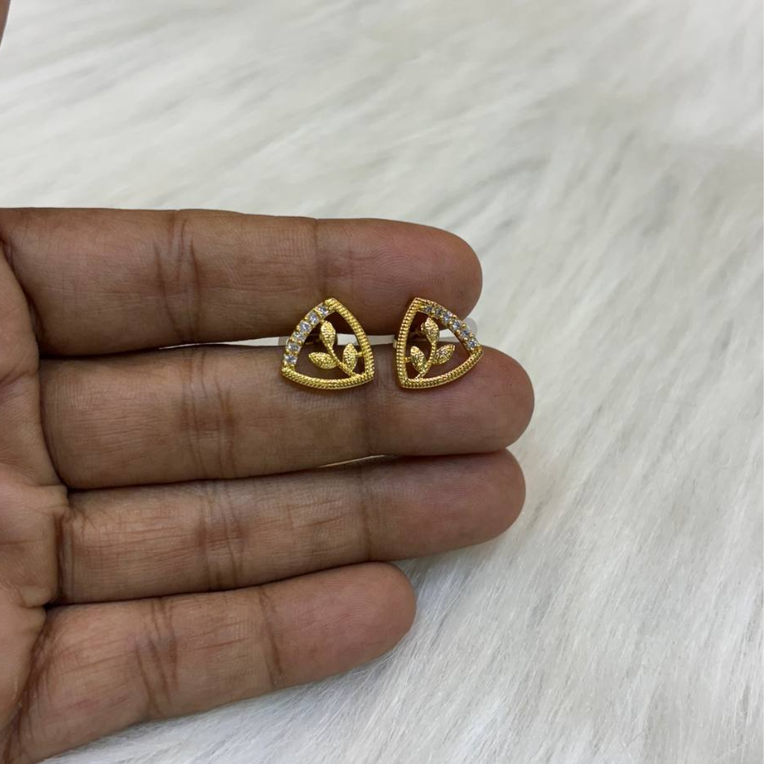 K658 Earring