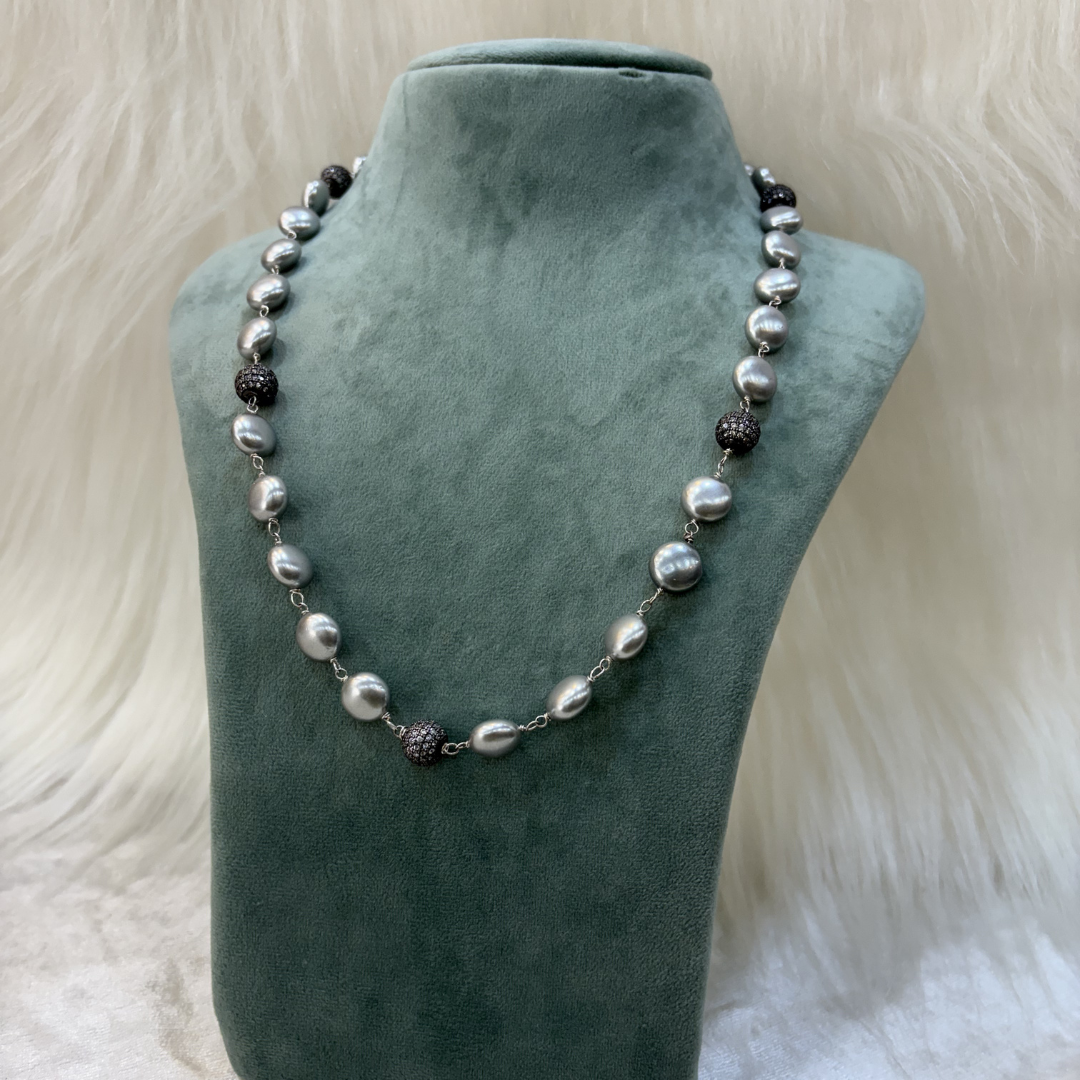 HM259 Coin Pearl Necklace