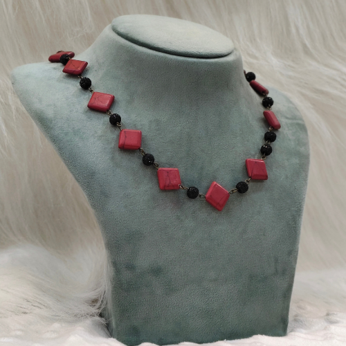 HM231 Diamond Bead Neckpiece