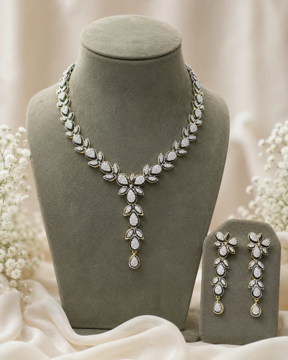 Leaf Motif American Diamond Necklace