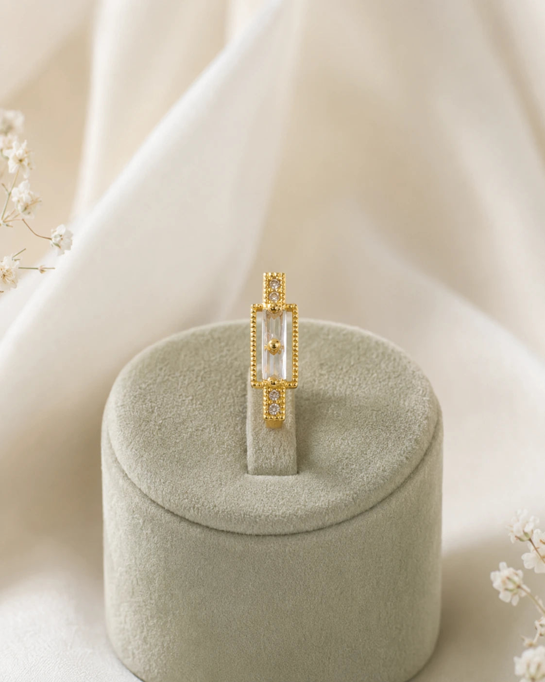 Crystal Bar Geometric Ring
