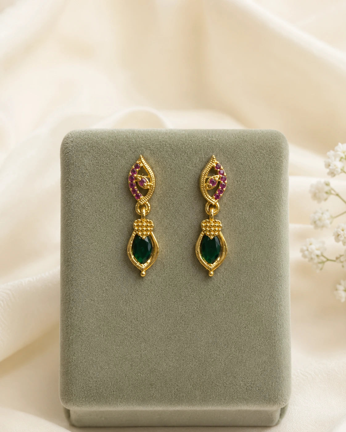 Green Teardrop Floral Necklace