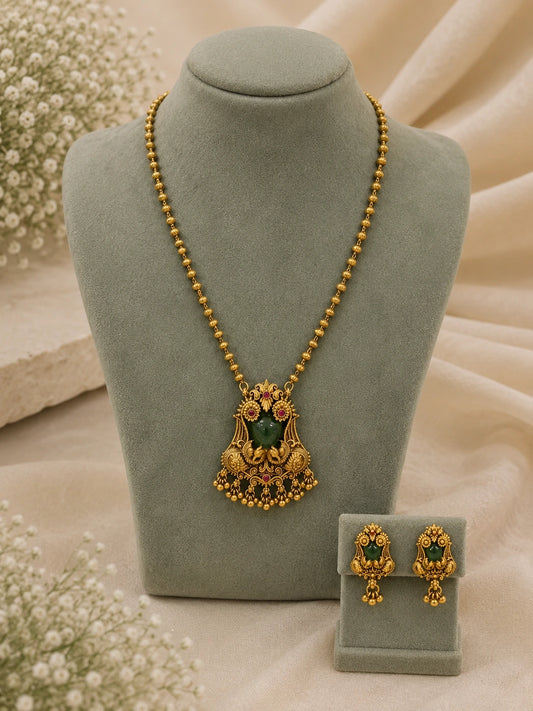 Antique Matte Finish Green Stone Pendant Necklace Set