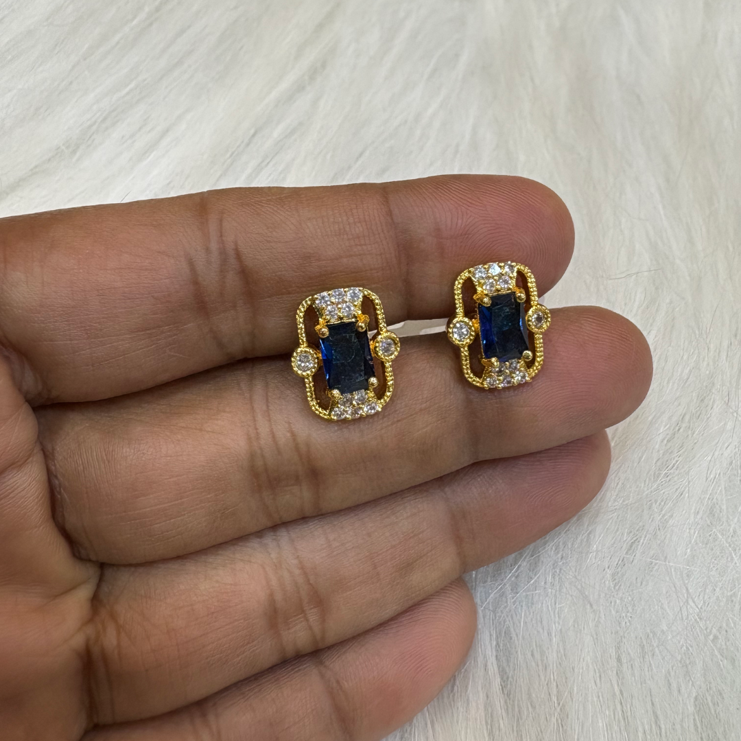 E109 Earring