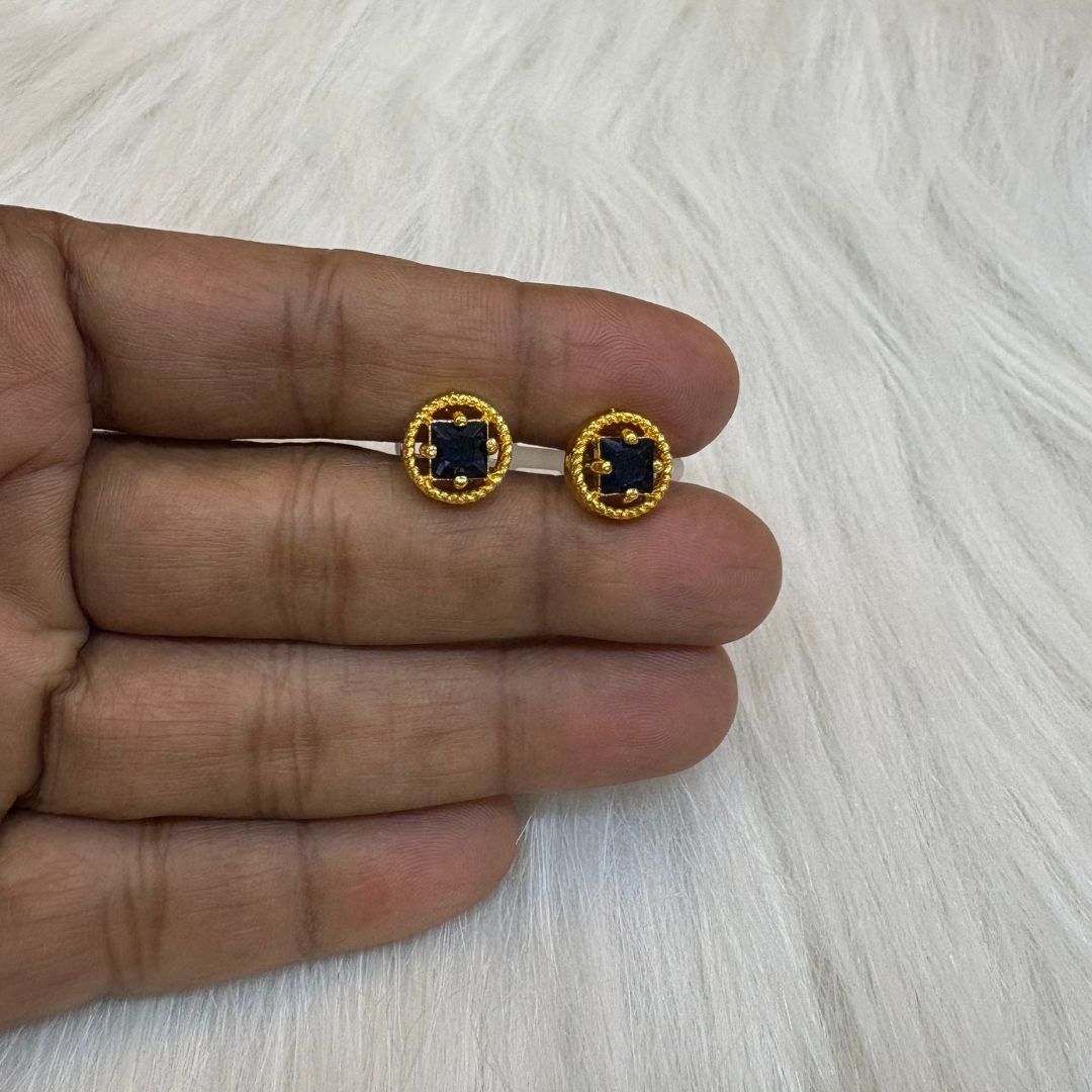 E108 Earring