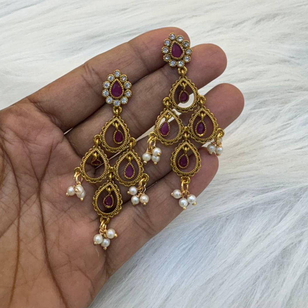 AH26 Earring