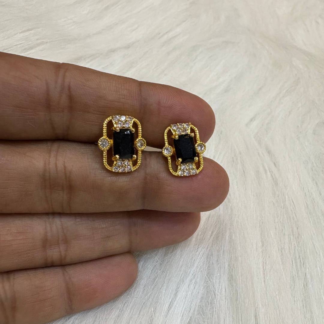 E109 Earring