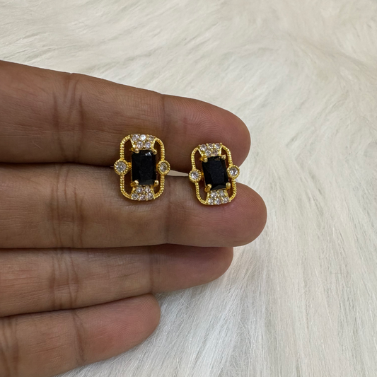 E109 Earring