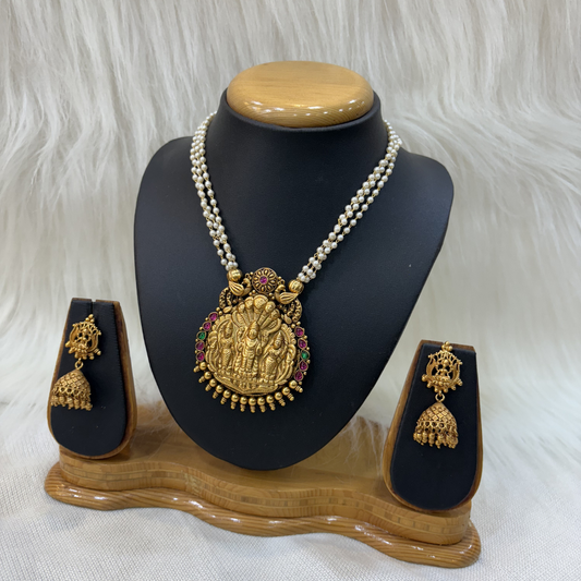 ANM115 Antique Necklace