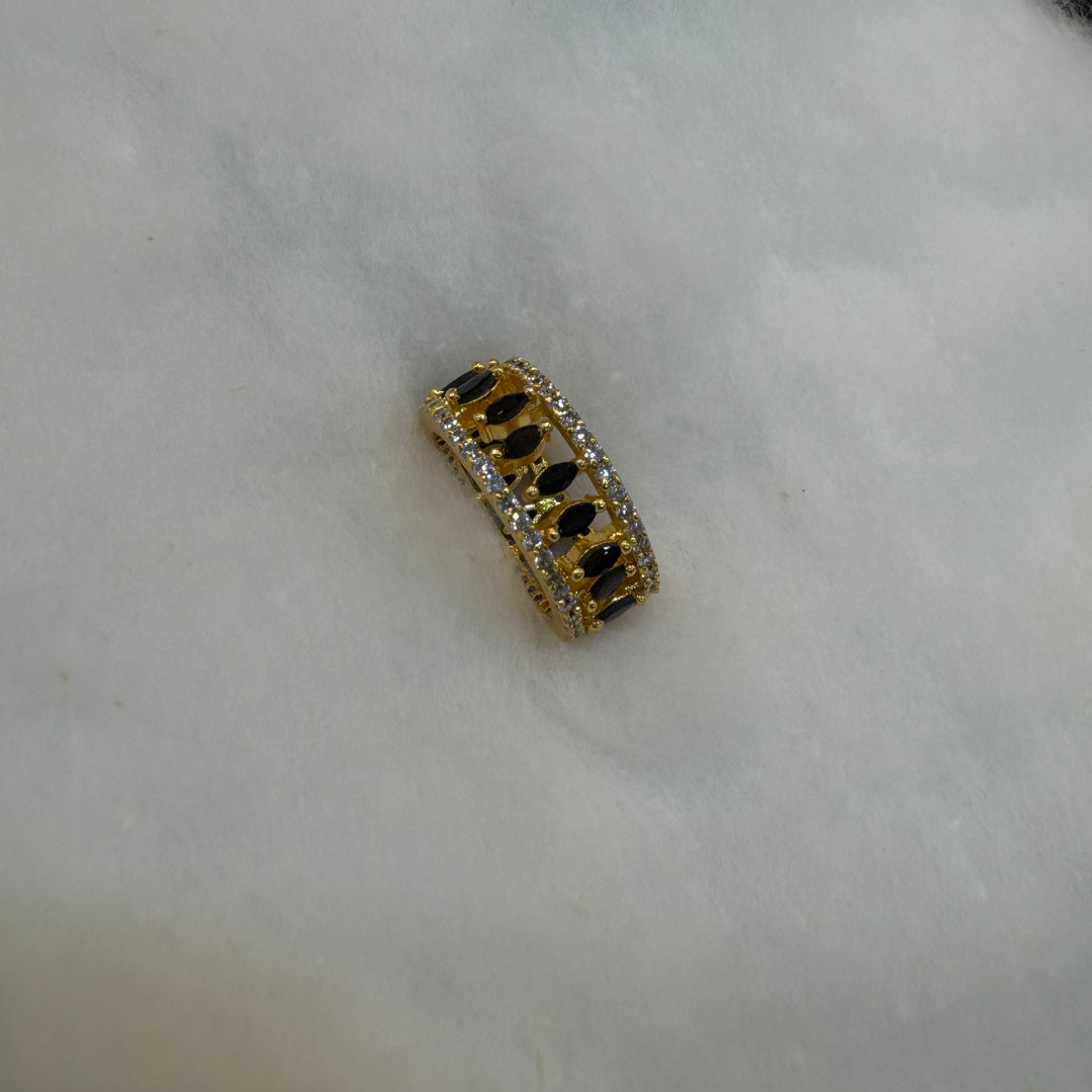 R8 Finger Ring