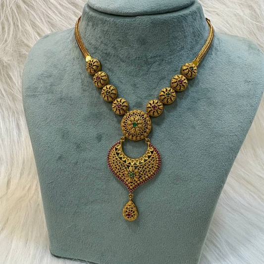 AN482 Neckpiece