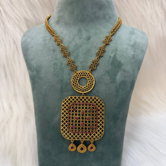 AN422 Malabar Saree Maala