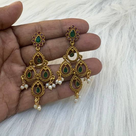 AH26 Earring