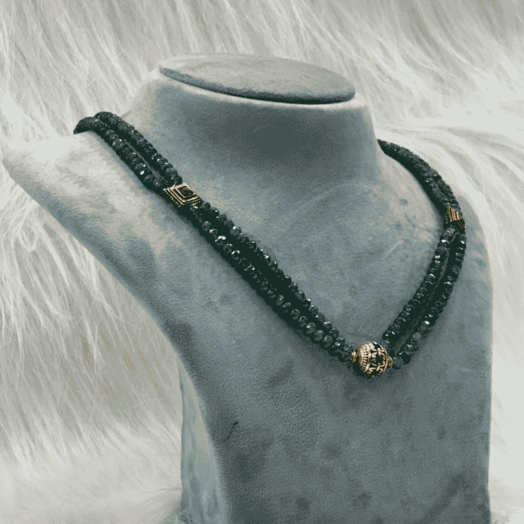 HM186 Two Layer Neckpiece